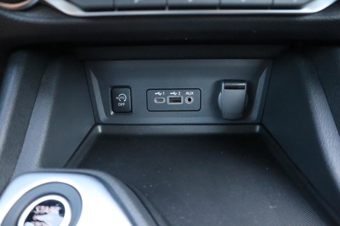 New 2025 Nissan Sentra SV w/ Trunk Package image 26