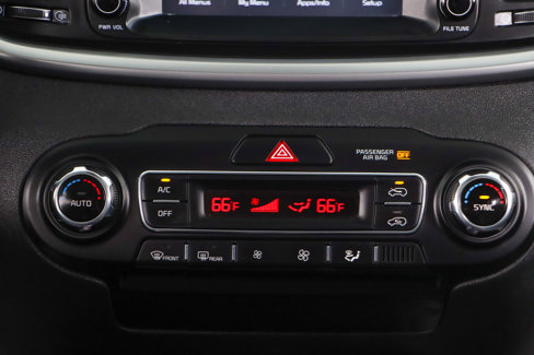 Used 2019 Kia Sorento LX image 20