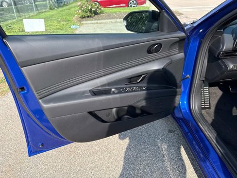 New 2025 Hyundai Elantra Sport image 18