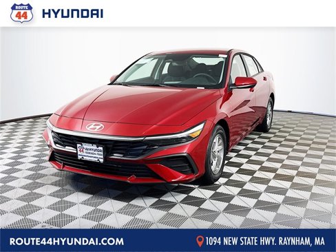 New 2025 Hyundai Elantra SE image 1