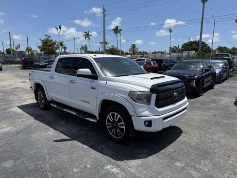 Used 2018 Toyota Tundra SR5 image 2