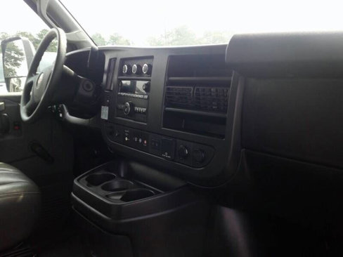 Used 2019 GMC Savana 3500 Extended w/ Driver Convenience Package image 21