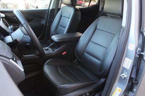 Used 2024 GMC Terrain SLT image 12