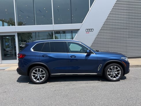 Used 2020 BMW X5 xDrive40i w/ Executive Package image 17