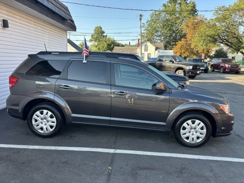 Used 2019 Dodge Journey SE w/ Connectivity Group image 4