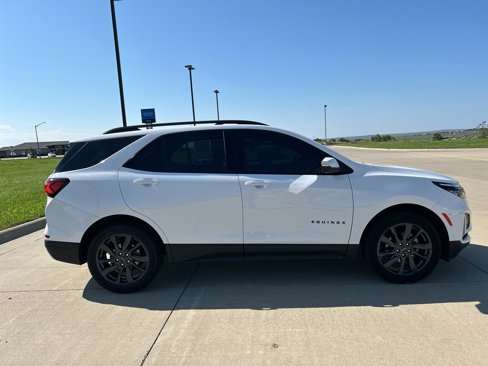 Certified 2024 Chevrolet Equinox RS image 1