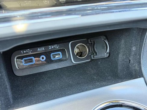 Used 2021 Jeep Grand Cherokee Limited image 29