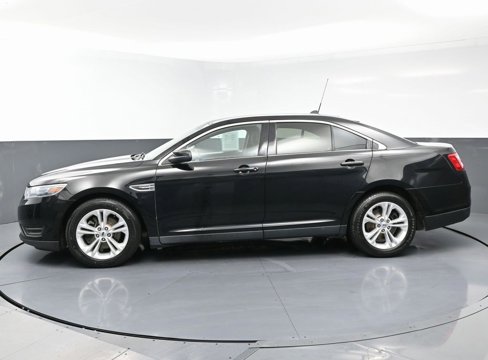 Used 2017 Ford Taurus SEL w/ Equipment Group 201A image 6