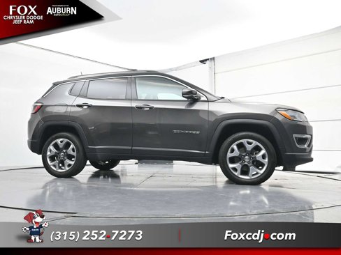 Used 2018 Jeep Compass Limited w/ Navigation Group image 23