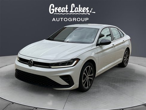 Used 2025 Volkswagen Jetta Sport image 1