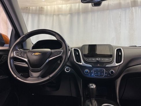 Used 2018 Chevrolet Equinox LT w/ Sun & Infotainment Package image 15