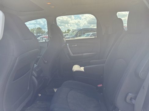 Used 2012 GMC Acadia SLE image 10