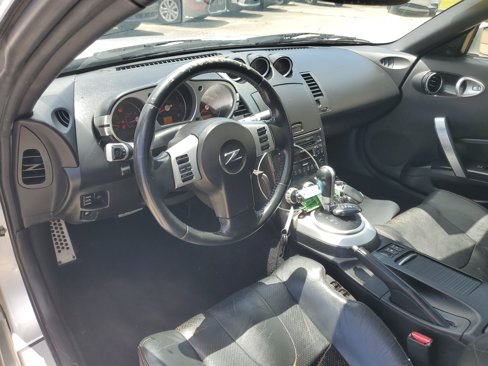 Used 2006 Nissan 350Z Touring image 10