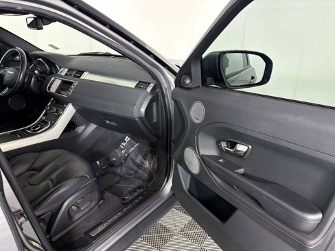 Used 2013 Land Rover Range Rover Evoque Pure Plus image 32