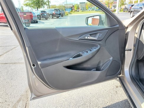 Used 2023 Chevrolet Malibu LT image 9