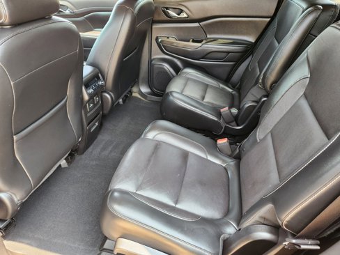 Used 2019 GMC Acadia SLT image 36