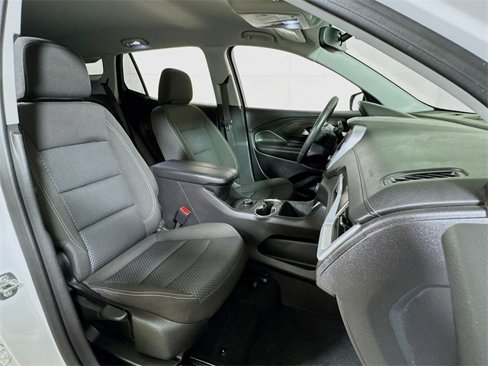 Used 2024 GMC Terrain SLE image 24