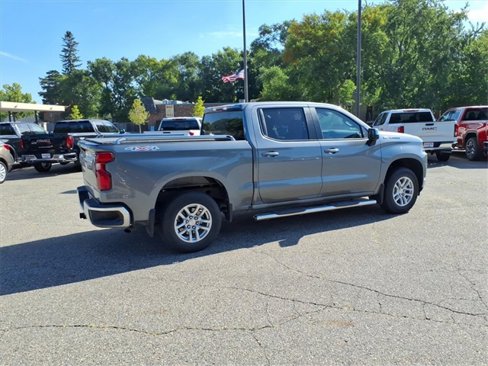 Used 2021 Chevrolet Silverado 1500 LT image 3