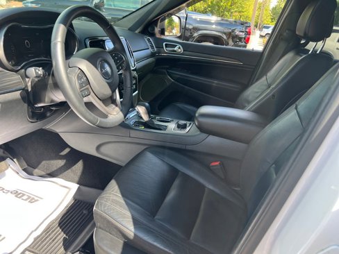 Used 2019 Jeep Grand Cherokee Limited image 44