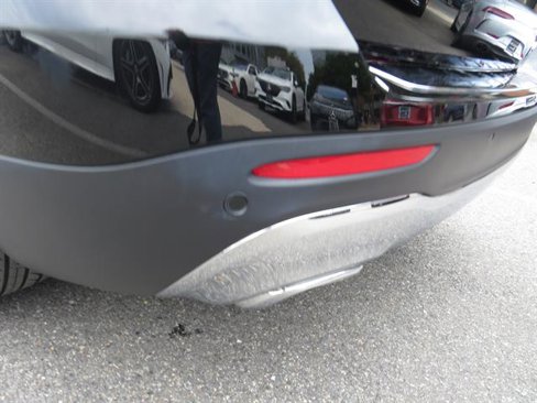 Used 2024 Mercedes-Benz GLB 250 4MATIC image 34