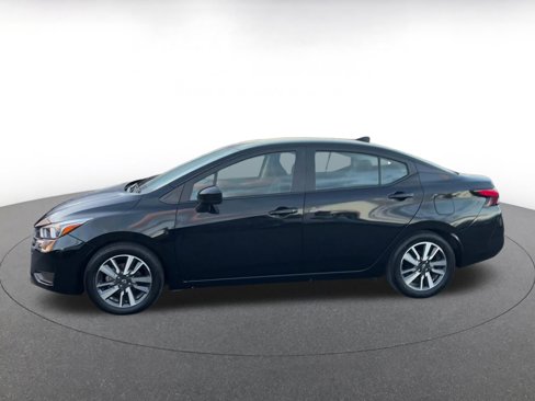 Used 2023 Nissan Versa SV image 8