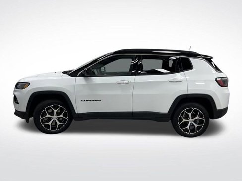 Certified 2024 Jeep Compass Limited image 11