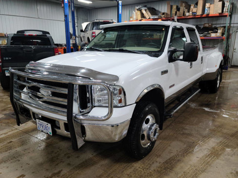 Used 2005 Ford F350 Lariat image 3