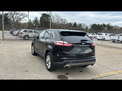Used 2022 Ford Edge Titanium image 4