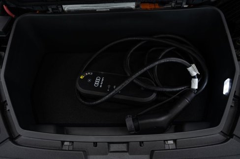 Used 2021 Audi e-tron Premium image 42