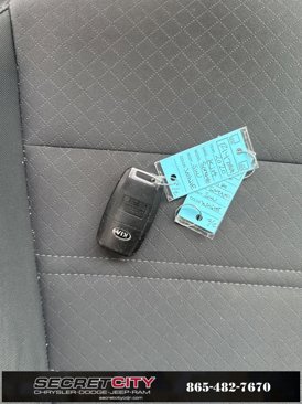 Used 2020 Kia Sorento LX w/ LX I4 Convenience Package image 41