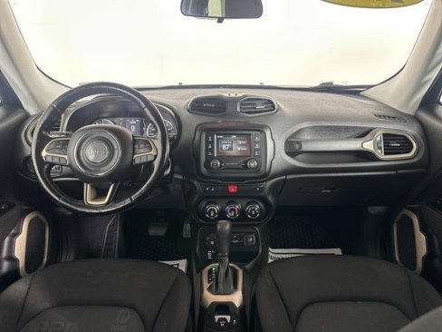 Used 2017 Jeep Renegade Latitude w/ Cold Weather Group image 14