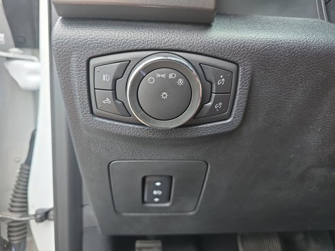 Used 2015 Ford F150 XLT w/ Equipment Group 302A Luxury image 28