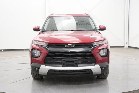 Used 2021 Chevrolet TrailBlazer LT image 2