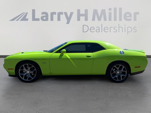 Used 2015 Dodge Challenger R/T w/ Quick Order Package 22B R/T image 2