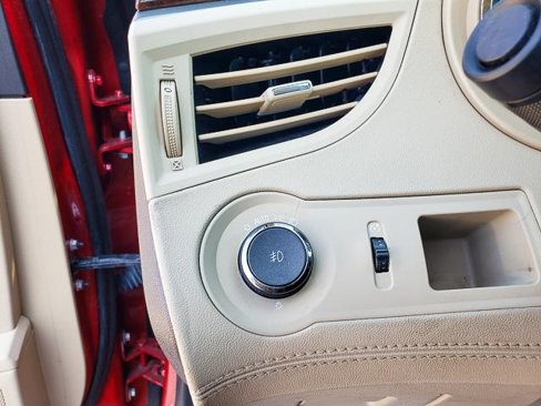 Used 2013 Buick LaCrosse Premium image 13