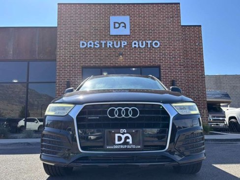 Used 2016 Audi Q3 2.0T Prestige w/ Prestige Package image 2