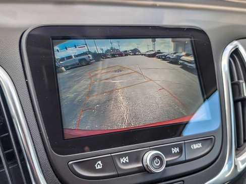 Used 2018 Chevrolet Equinox LT image 13