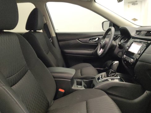 Used 2017 Nissan Rogue SV w/ SV Premium Package image 21