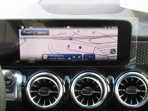 New 2026 Mercedes-Benz GLB 250 4MATIC image 30