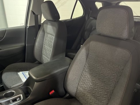 Used 2024 Chevrolet Equinox LT image 10
