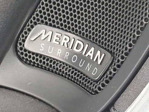 Used 2018 Land Rover Discovery Sport HSE image 17