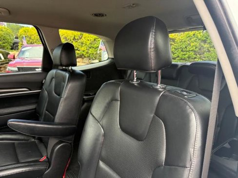 Used 2023 Kia Telluride S image 19