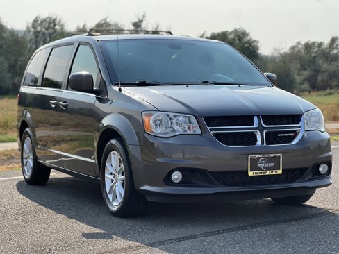 Used 2018 Dodge Grand Caravan SXT image 6