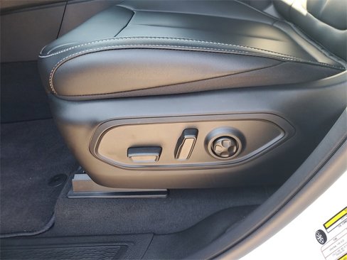 New 2025 Jeep Grand Cherokee L Limited w/ Black Appearance Package image 17