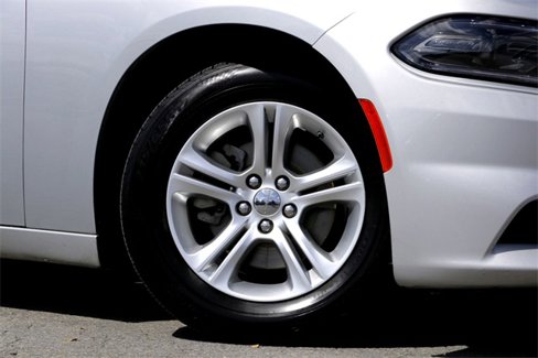Used 2023 Dodge Charger SXT image 2