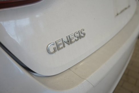 Used 2015 Hyundai Genesis 3.8 image 13