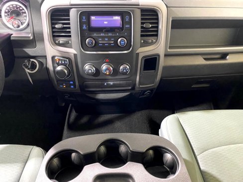 Used 2018 RAM 1500 Express image 11