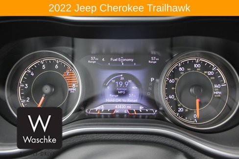 Used 2022 Jeep Cherokee Trailhawk w/ Sun, Sound & Nav Group image 39