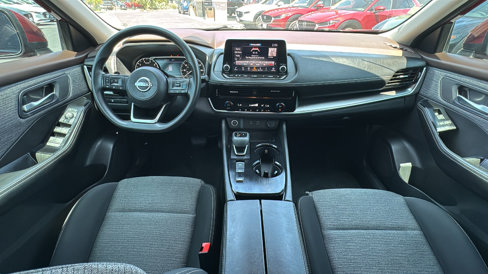 Used 2023 Nissan Rogue SV image 21