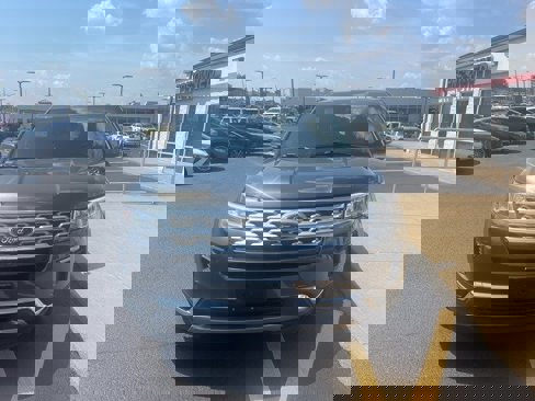 Used 2018 Ford Explorer Limited w/ Equipment Group 301A image 14